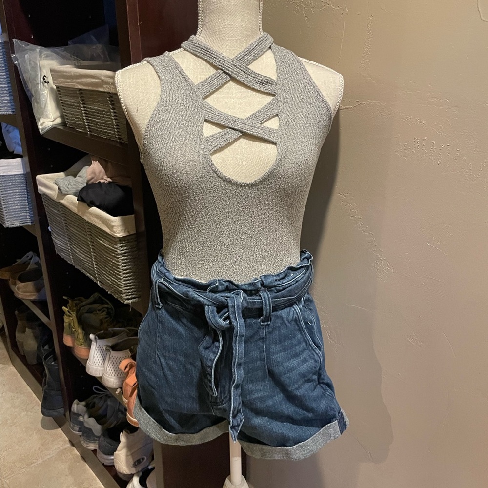 Express extreme high waist jean tie shores sz2